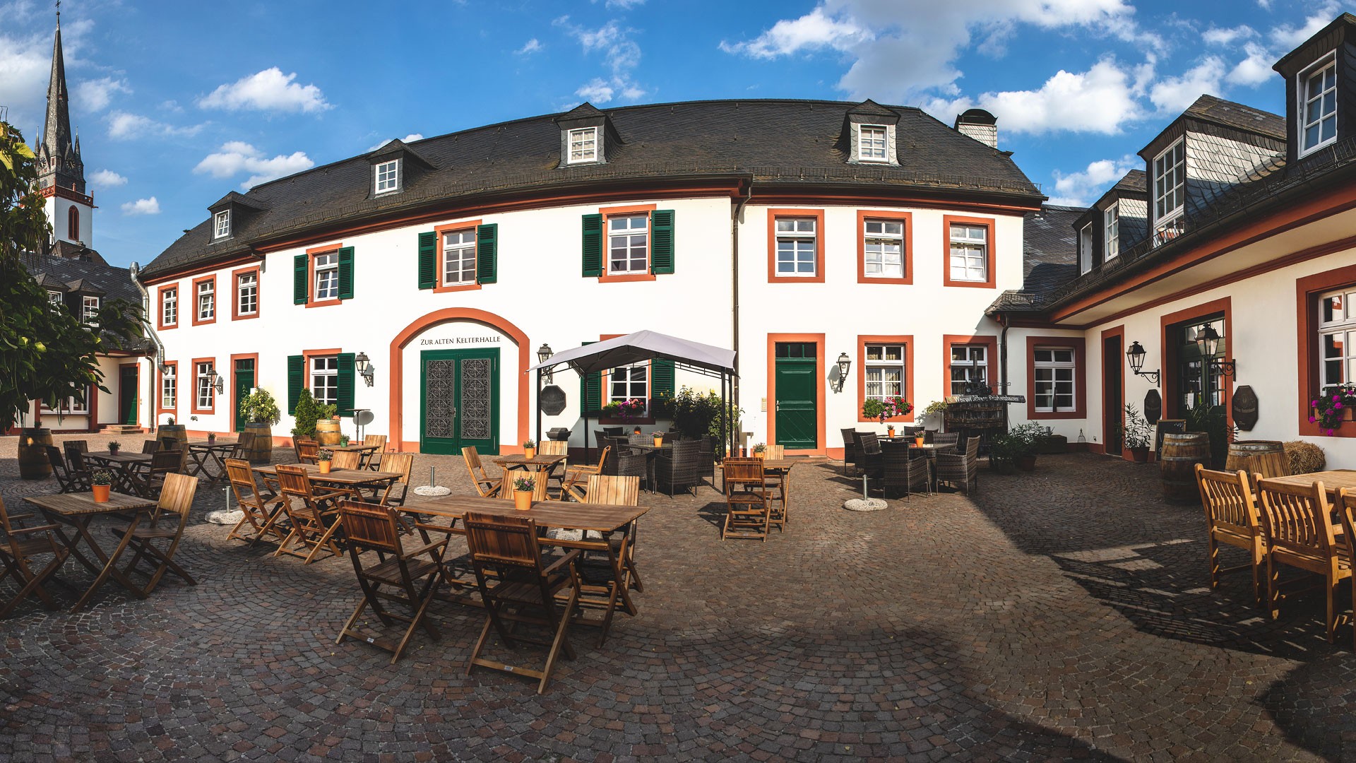 Foto 2 von Weingut Schloss Reinhartshausen