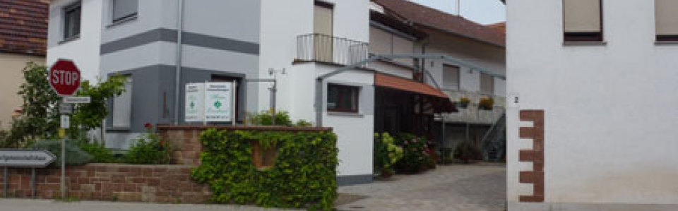 Weingut und Gästehaus Leonhard