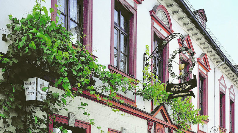 Foto 3 von Weingut und Weinhaus Heilig Grab