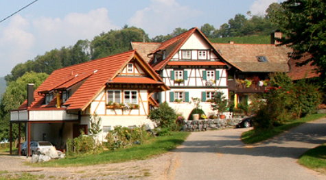 Weingut & Winzerhof Alfred Huber