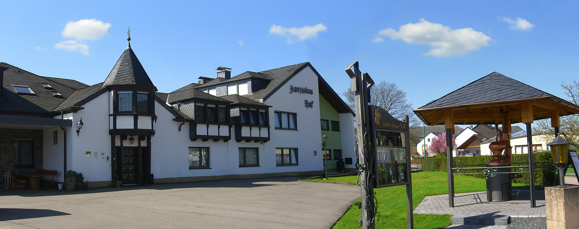 Foto 1 von Weingut - Gästehaus Franziskushof