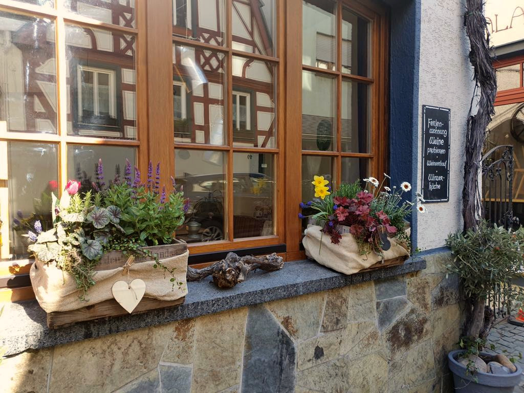 Weingut, Gutsausschank Karl Heidrich